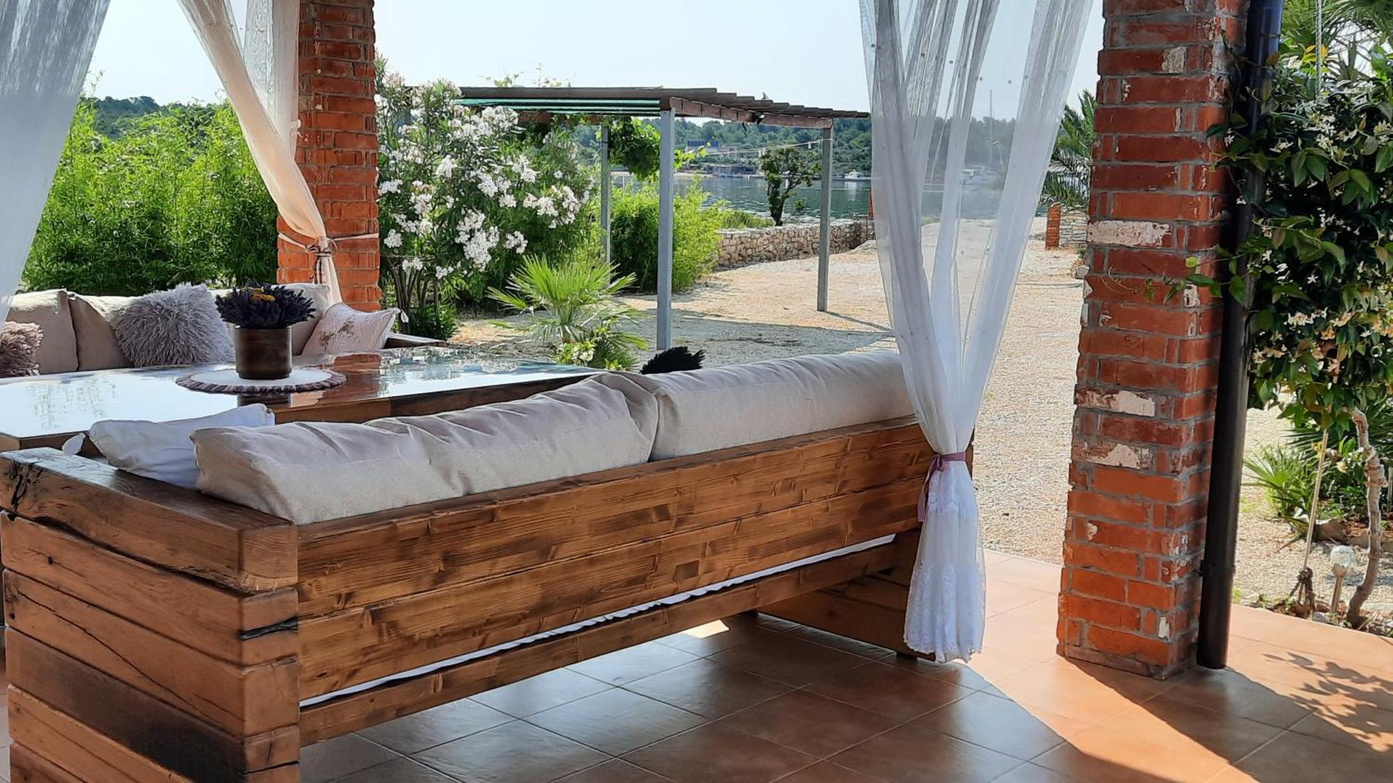 Beach House Marina Grande Betina  Extérieur photo
