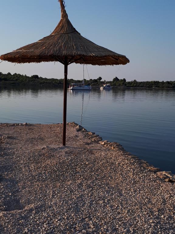 Beach House Marina Grande Betina  Extérieur photo
